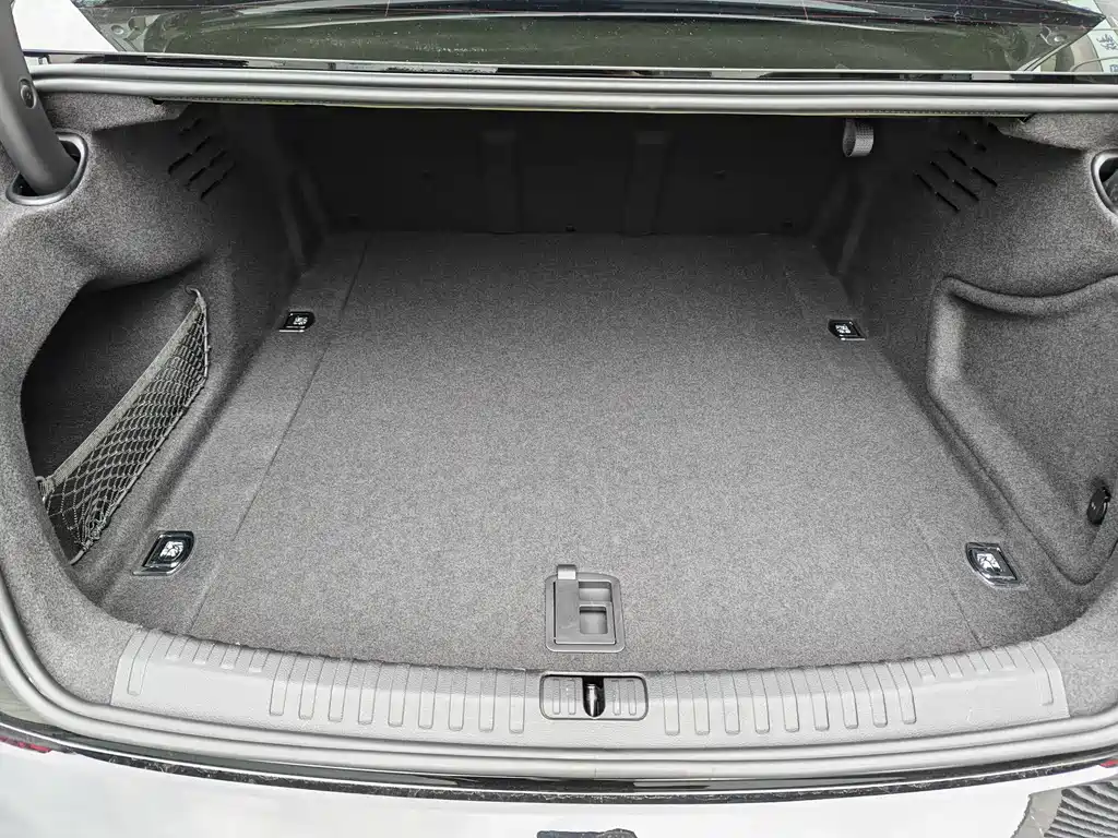 Audi A6L 2022 — фото 20