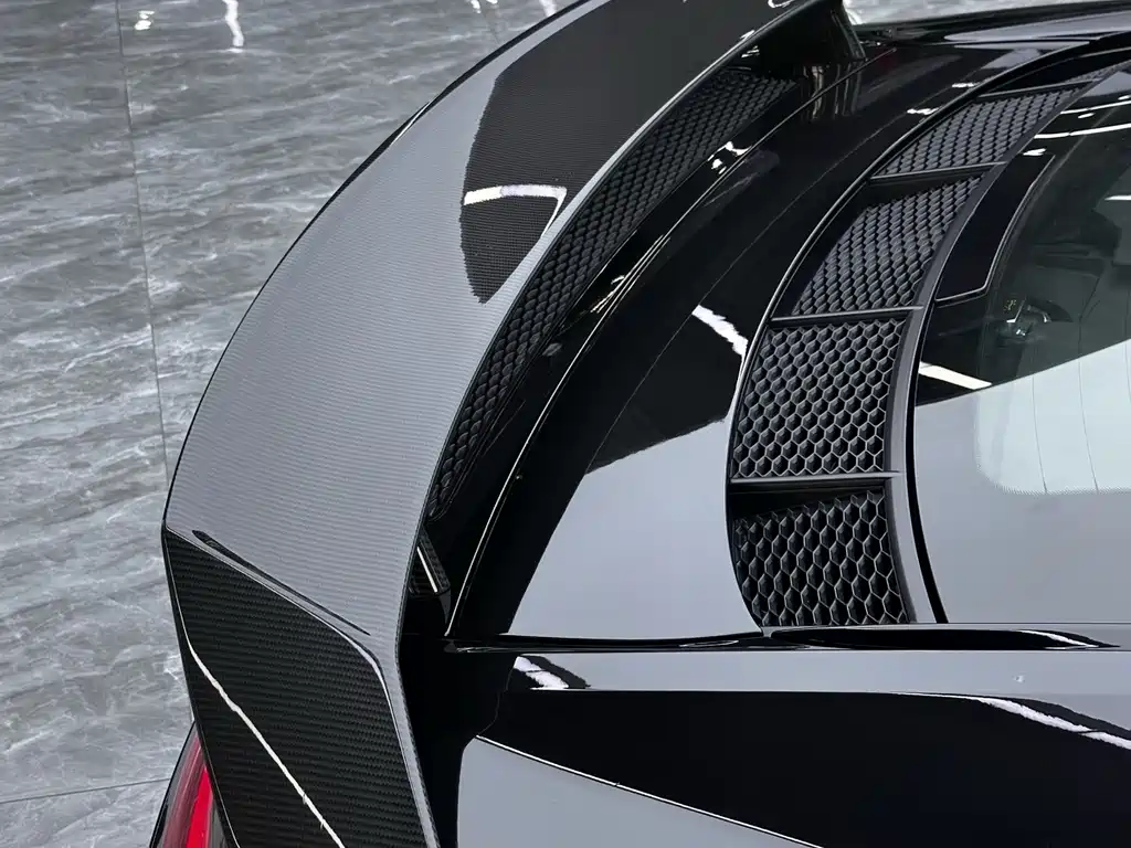 Audi R8 2021 — фото 29