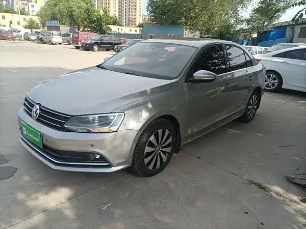 Volkswagen Sagitar 2017