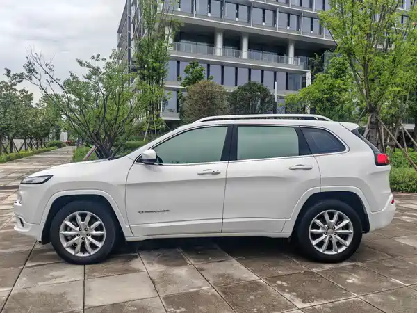 Jeep Cherokee 2017