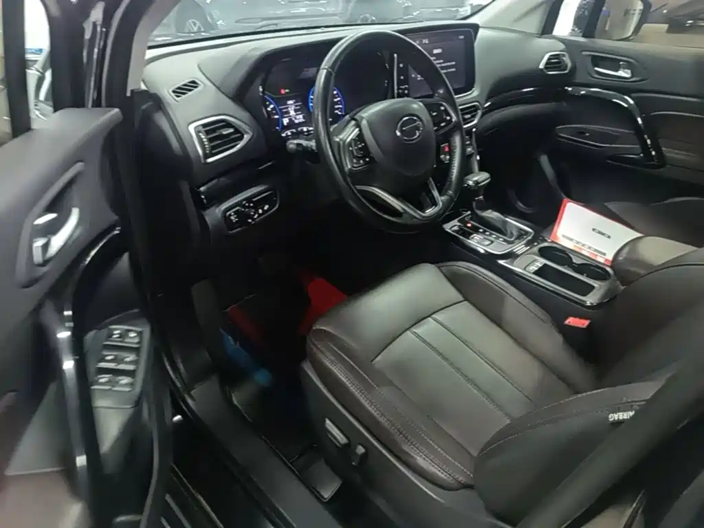 GAC Trumpchi GS4 2018 — фото 15