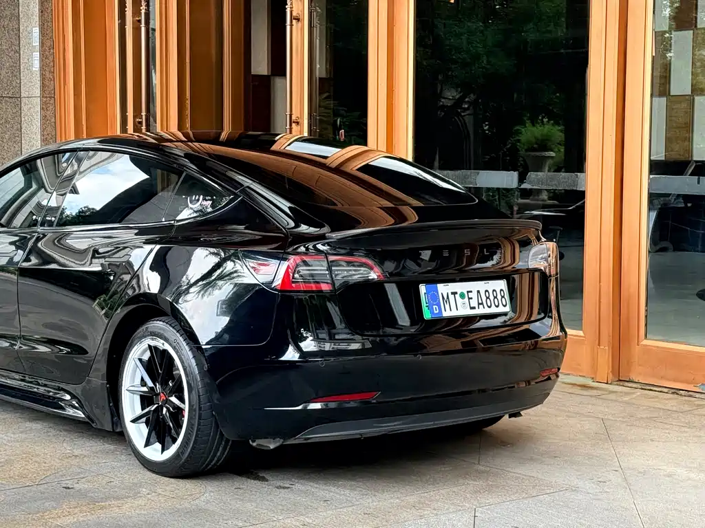 Tesla Model 3 2019 — фото 7