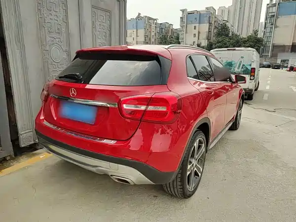 Mercedes-Benz GLA 2016