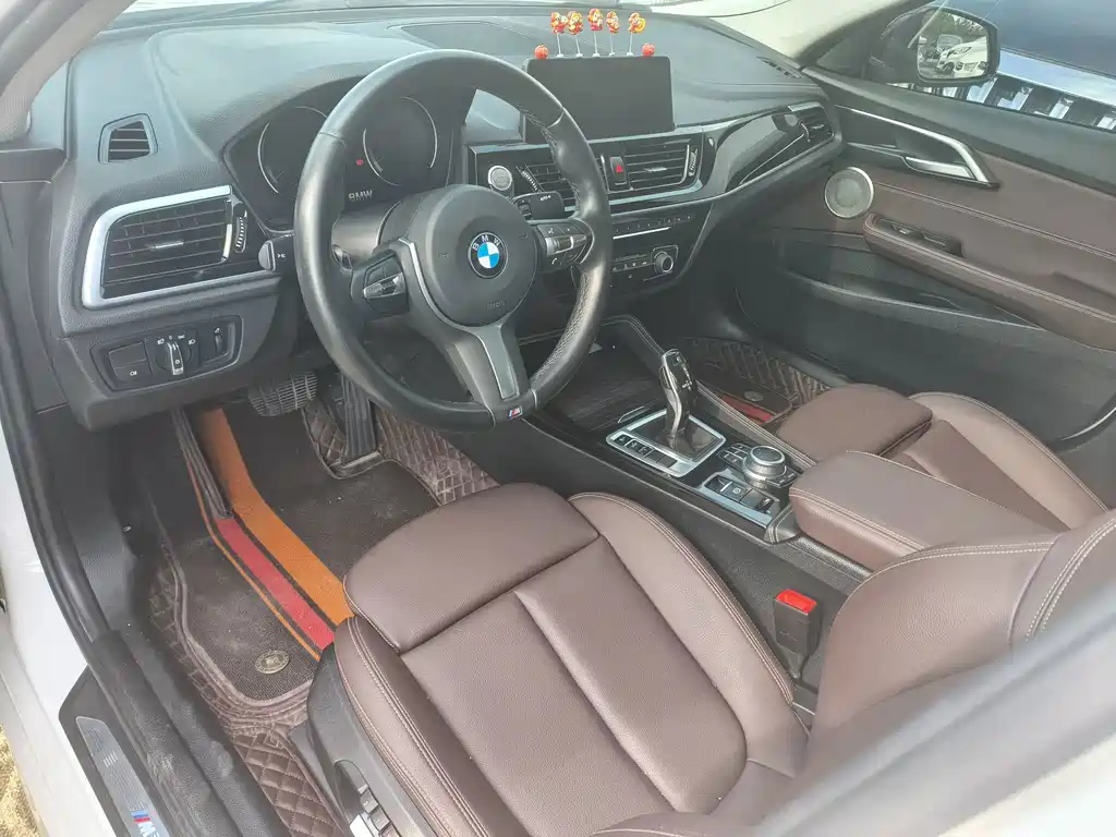 BMW 1 Series 2021