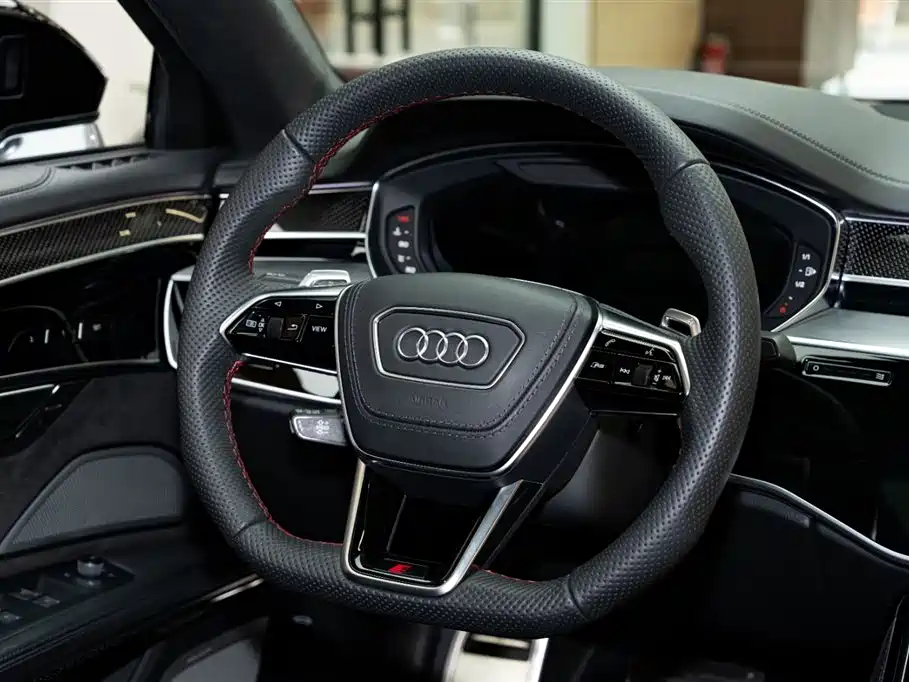 Audi S8 2021 — фото 11