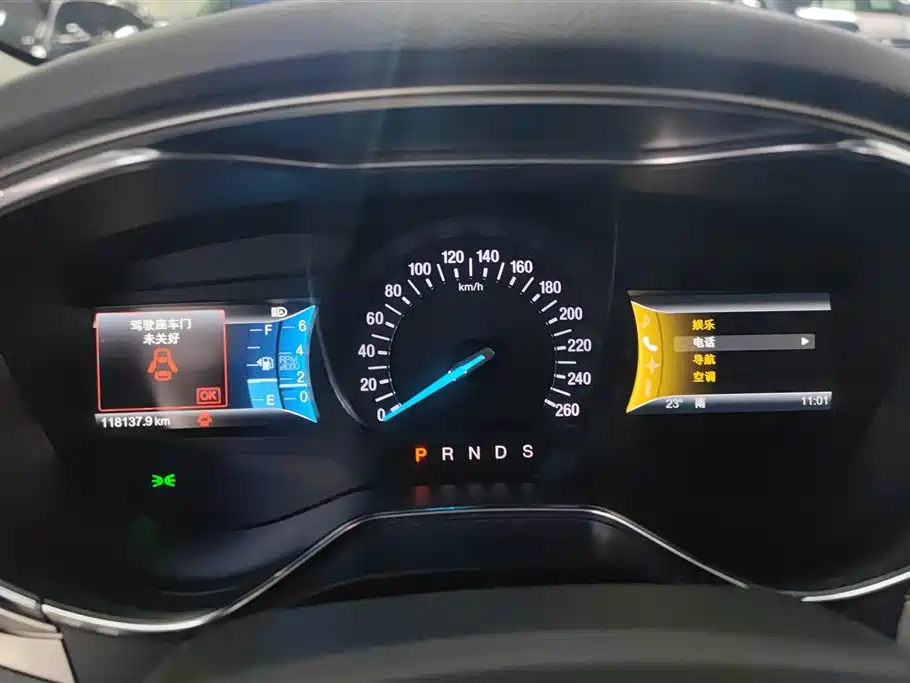 Ford Mondeo 2016 — фото 14