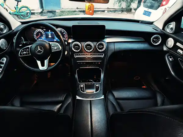 Mercedes-Benz C-Class 2019