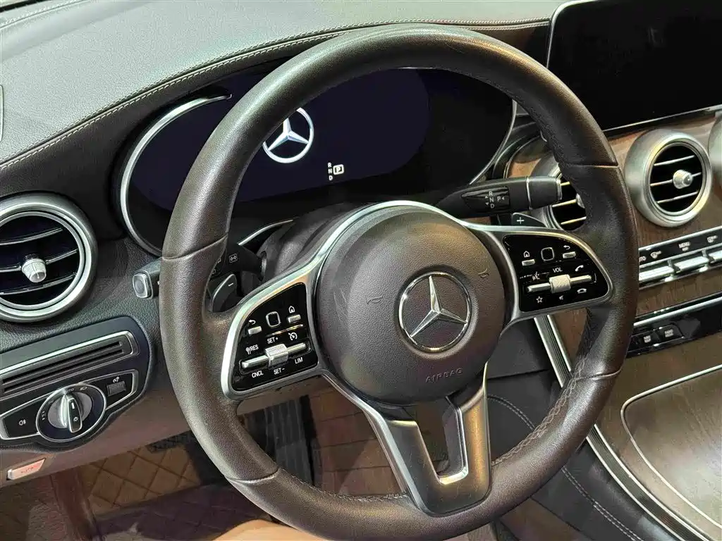 Mercedes-Benz GLC 2021 — фото 12