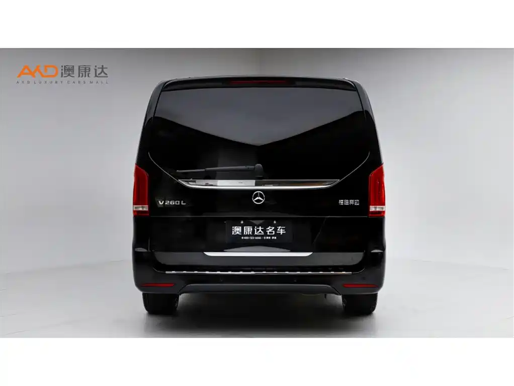 Mercedes-Benz V-Class 2023 — фото 4