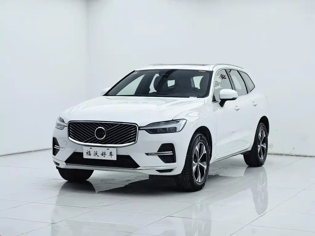 Volvo XC60 2025 — фото 1