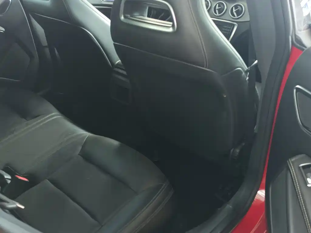 Mercedes-Benz CLA 2017 — фото 10