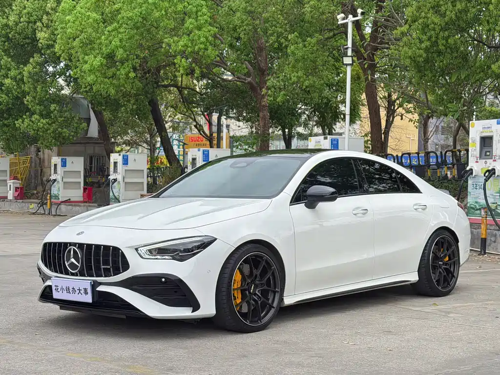 Mercedes-Benz CLA AMG 2024 — фото 1