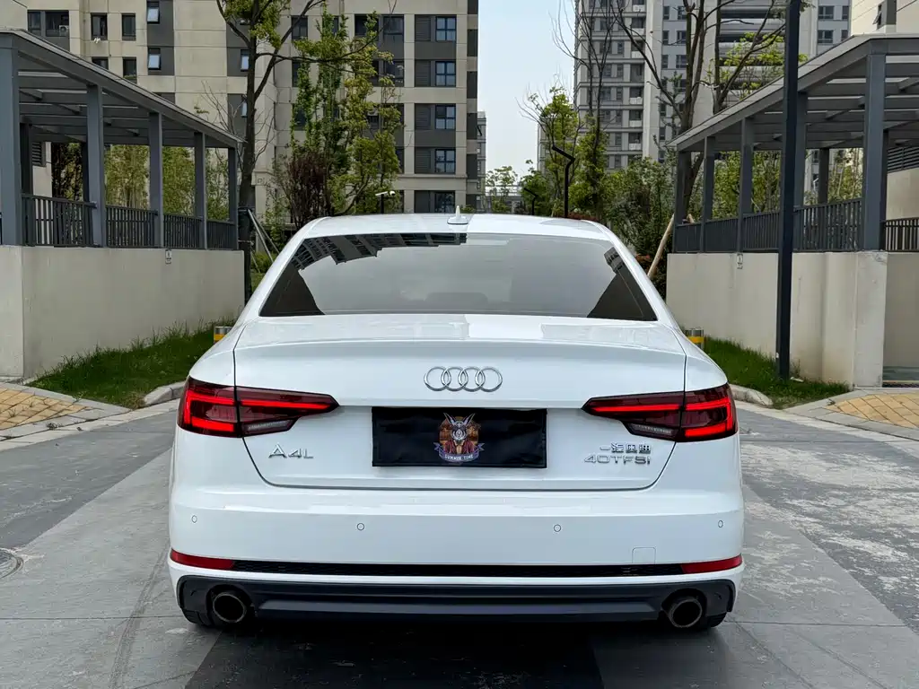 Audi A4L 2018 — фото 13