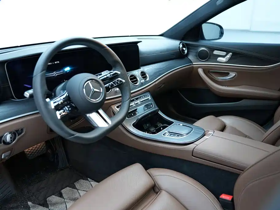 Mercedes-Benz E-Class 2022 — фото 7