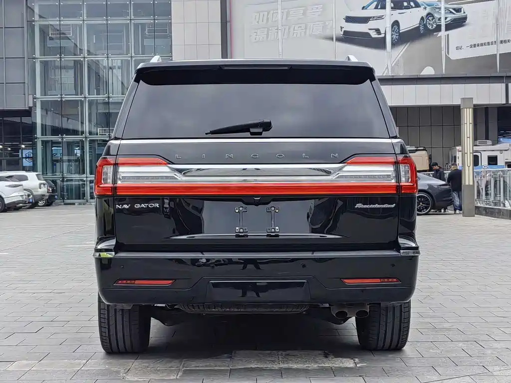 Lincoln Navigator 2021 — фото 6