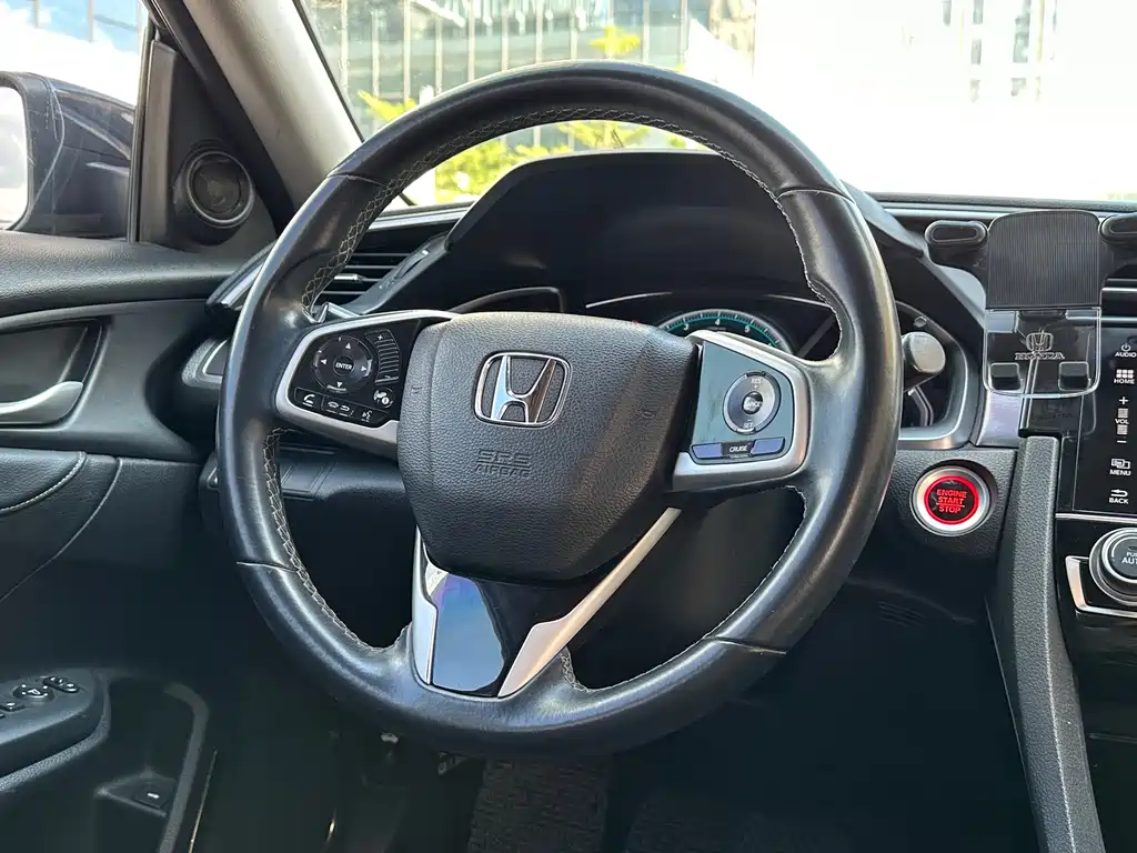 Honda Civic 2017 — фото 13