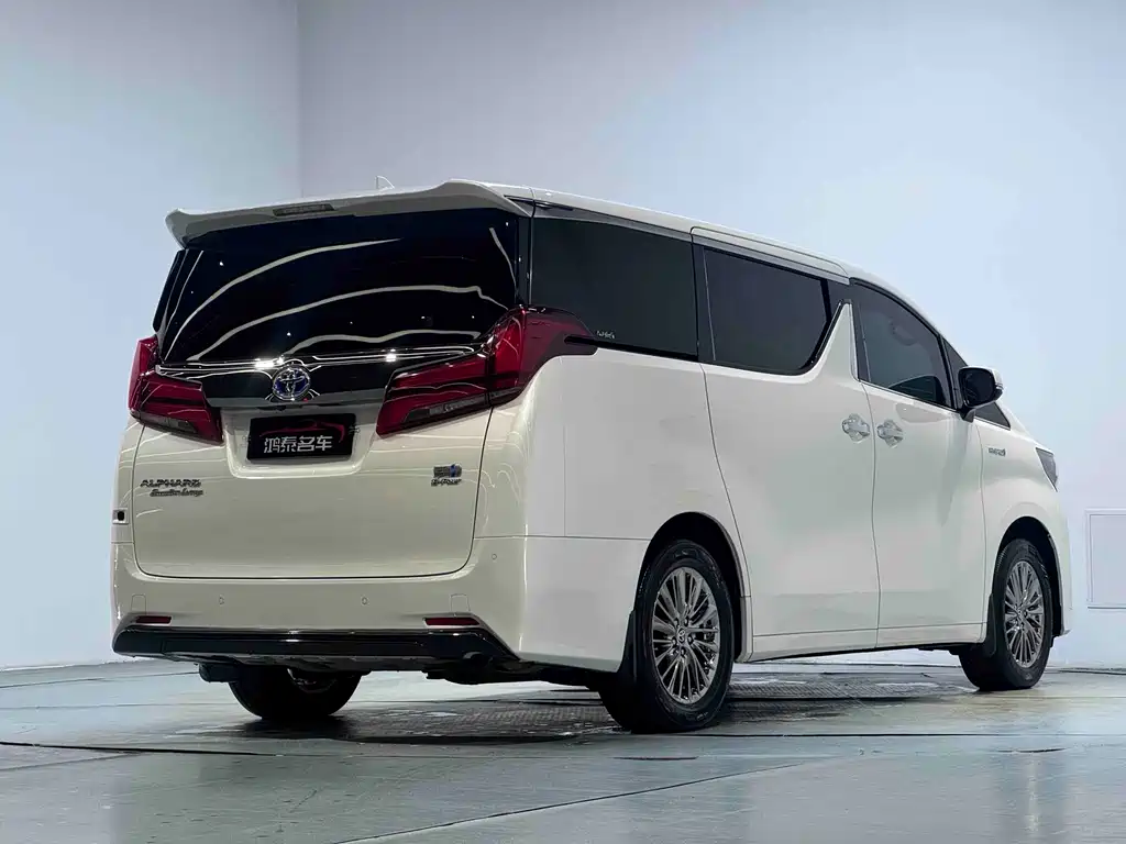 Toyota Alphard 2021 — фото 24