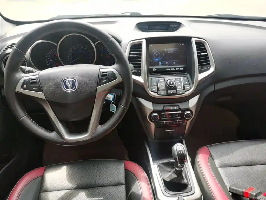 Changan Eado XT 2015 — фото 10