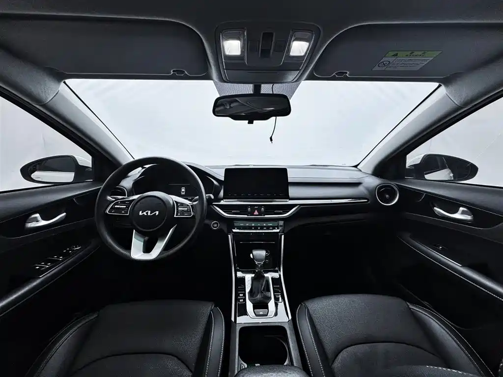 Kia K3 2023 — фото 10