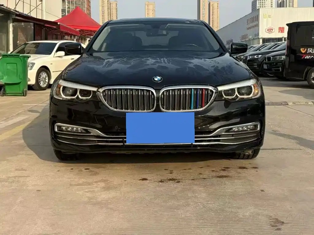 BMW 5 Series 2017 — фото 2
