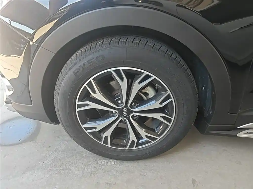 Hyundai Santa Fe 2017 — фото 23