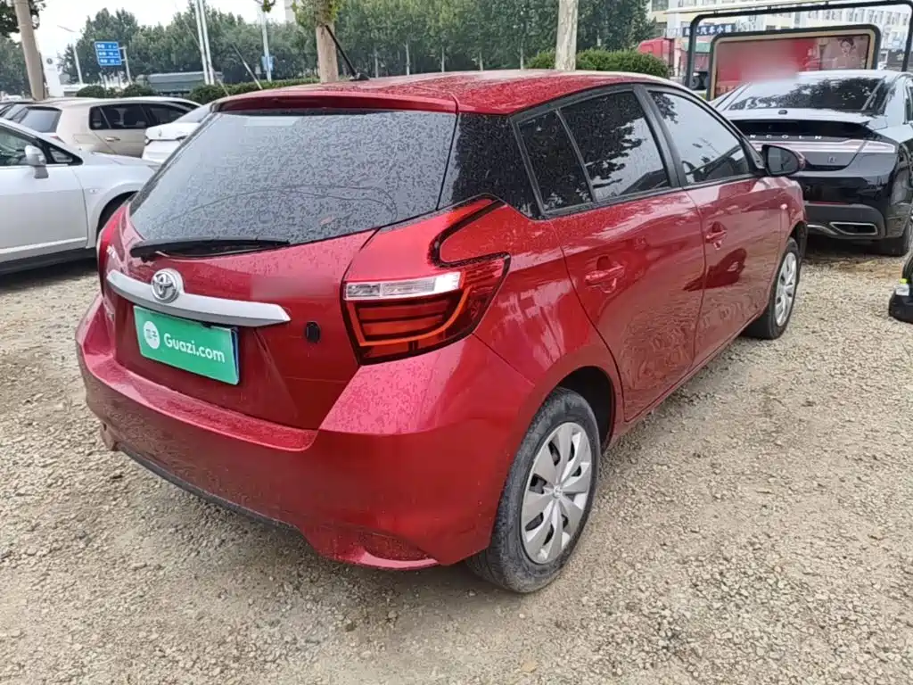 Toyota Yaris L 2018 — фото 7