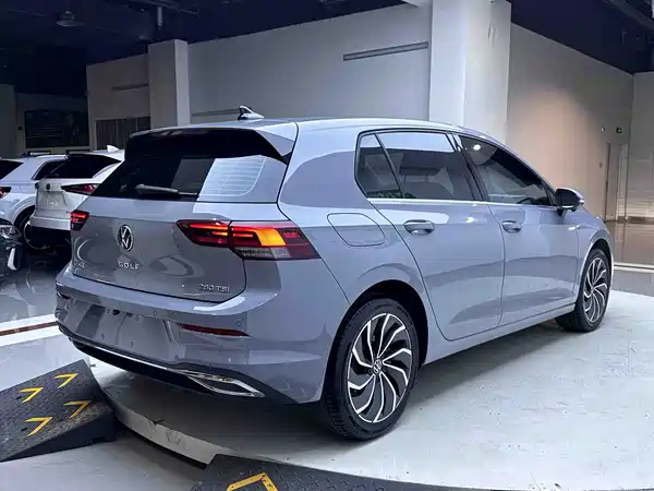 Volkswagen Golf 2022