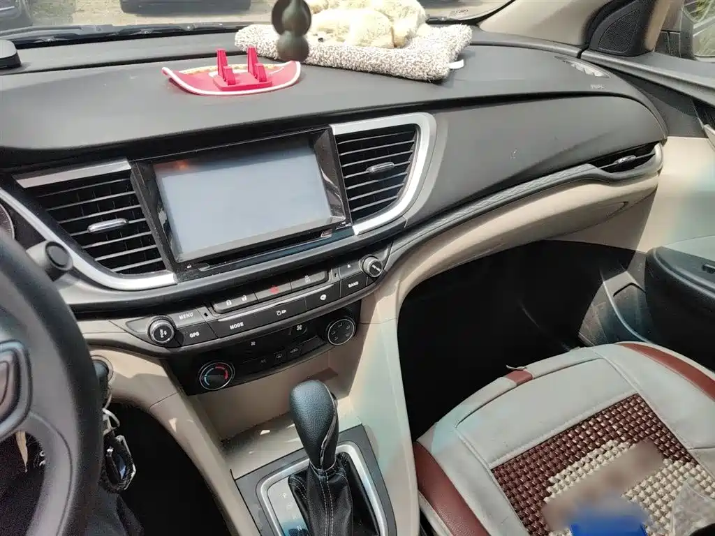Buick Excelle 2015 — фото 6