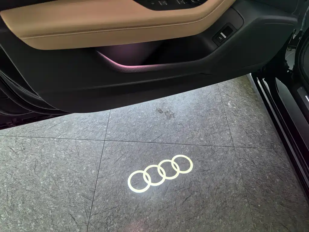 Audi A6L 2022 — фото 9