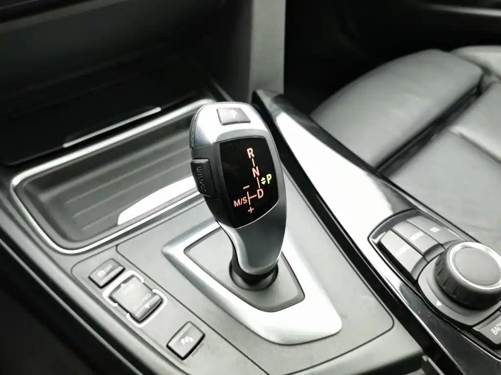 BMW 3 Series 2014 — фото 13