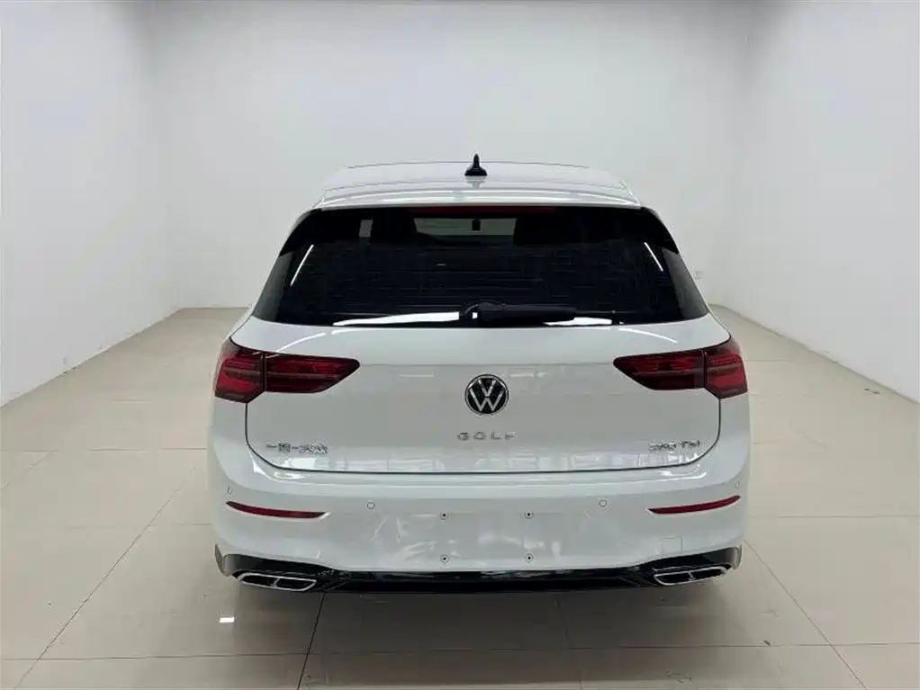 Volkswagen Golf 2022