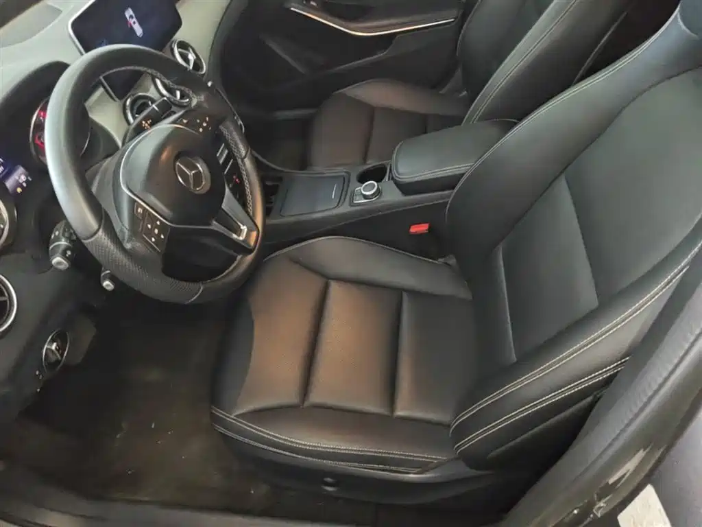Mercedes-Benz GLA 2015 — фото 15