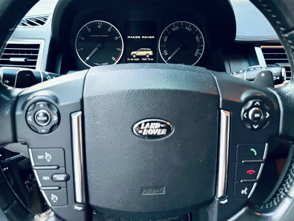 Land Rover Range Rover Sport 2013 — фото 9