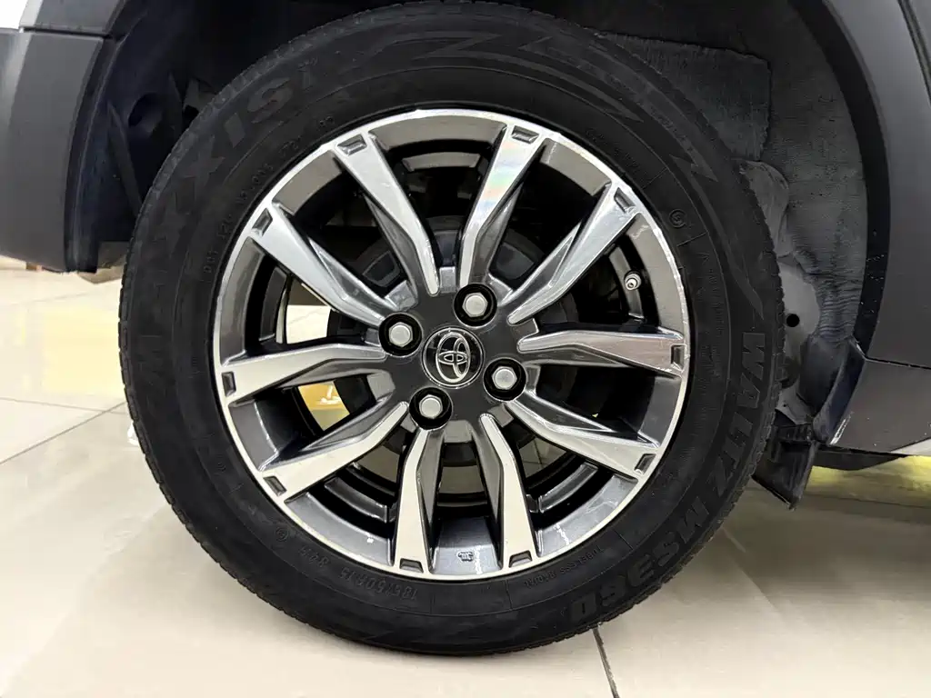 Toyota Yaris L 2021 — фото 26