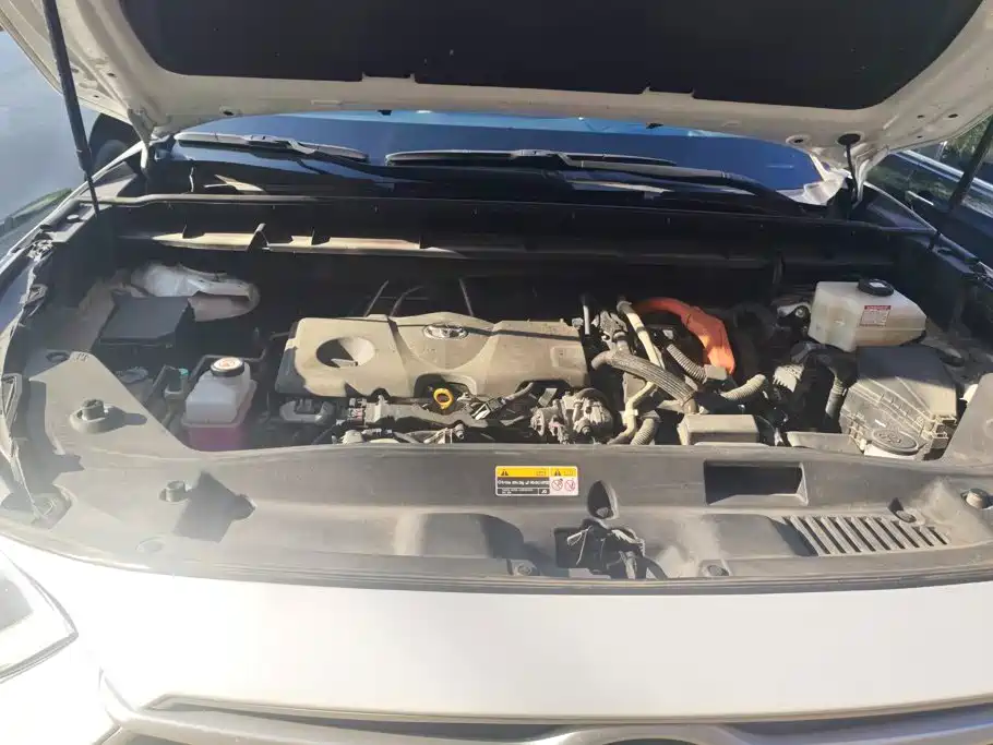 Toyota Highlander 2022 — фото 10