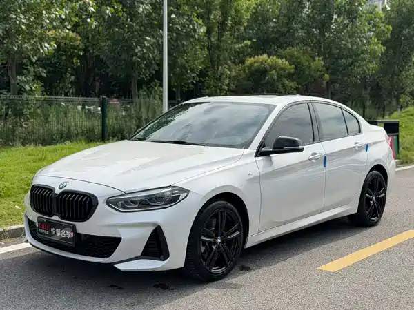 BMW 1 Series 2023