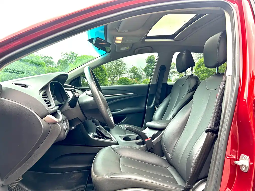 Buick Excelle GT 2022 — фото 12