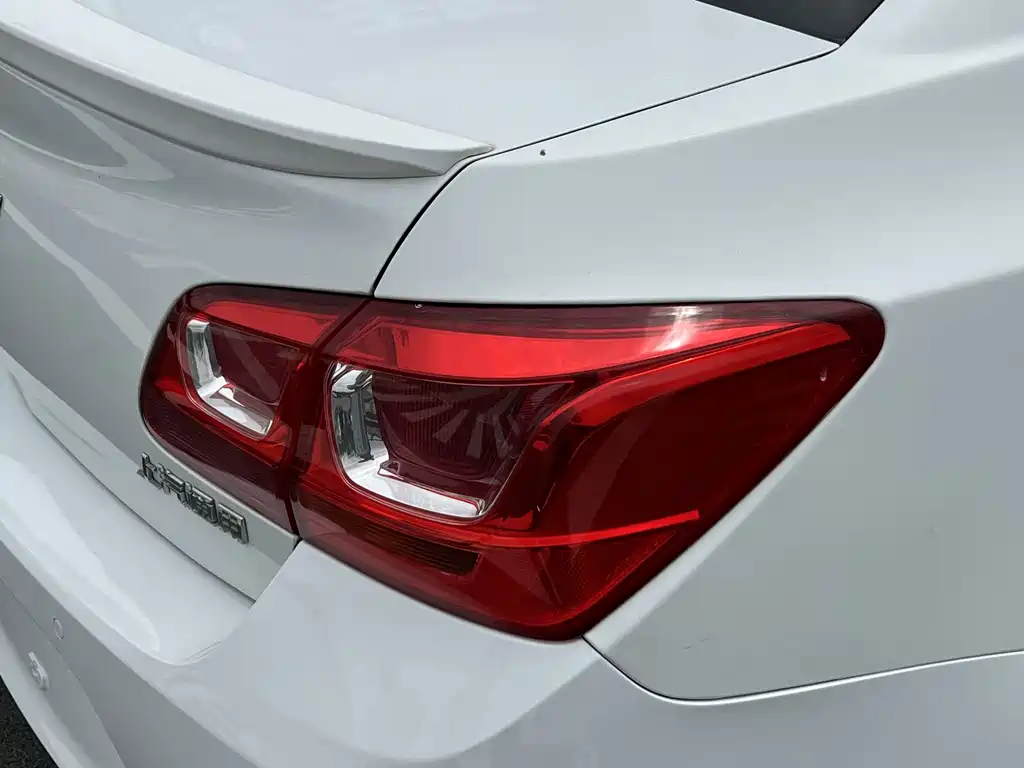Chevrolet Cruze 2016 — фото 16