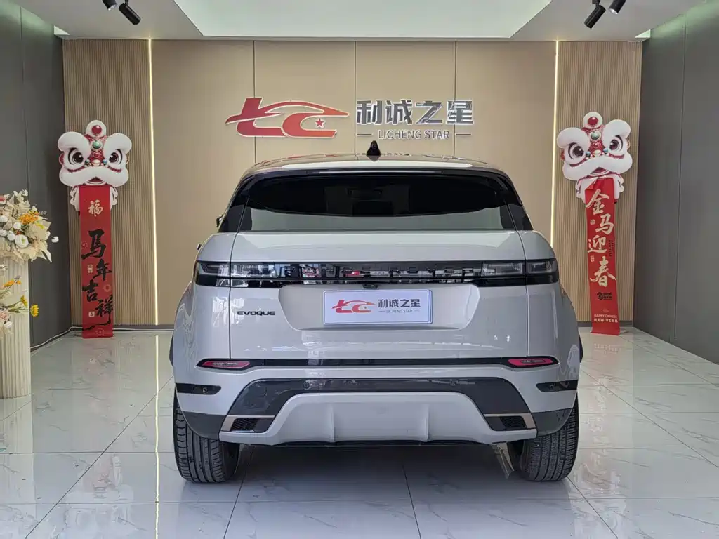 Land Rover Range Rover Evoque 2024 — фото 12