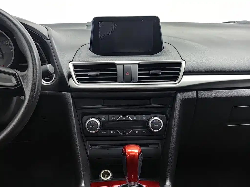 Mazda 3 Axela 2019 — фото 12