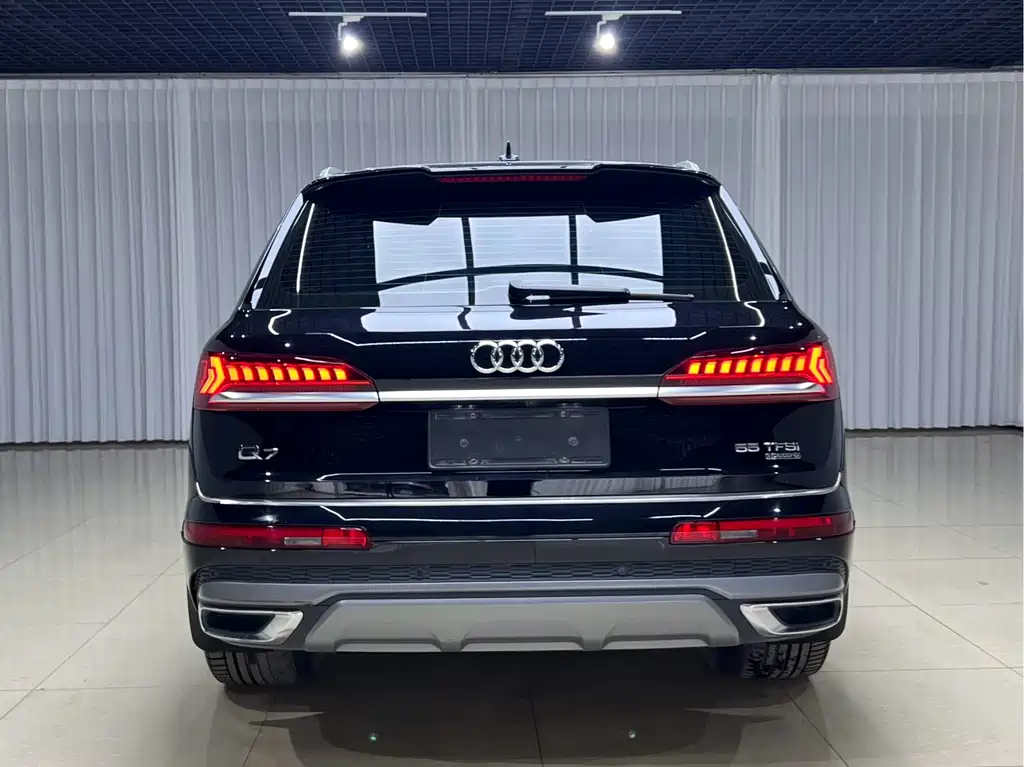 Audi Q7 2020 — фото 5
