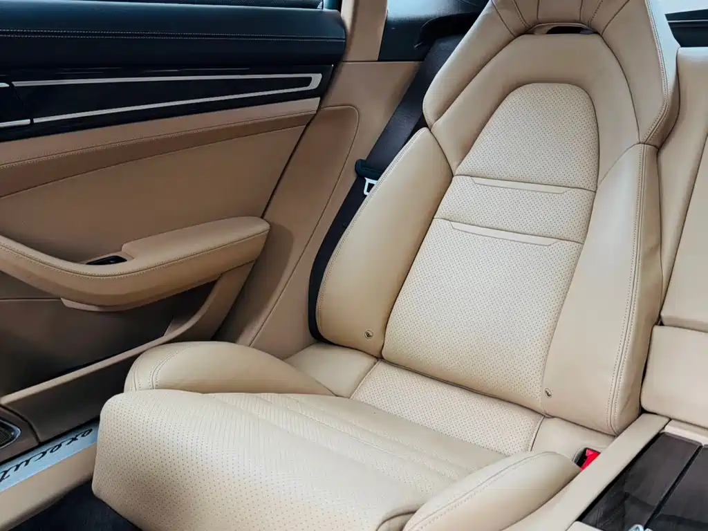 Porsche Panamera 2017 — фото 19