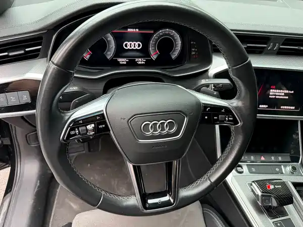 Audi A6L 2021