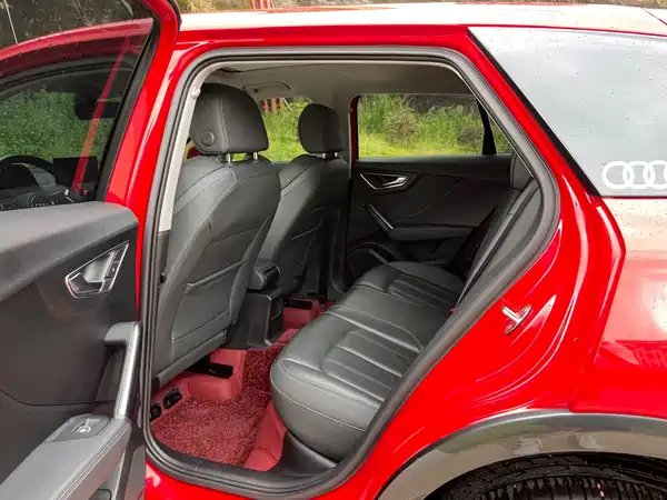 Audi Q2L 2022