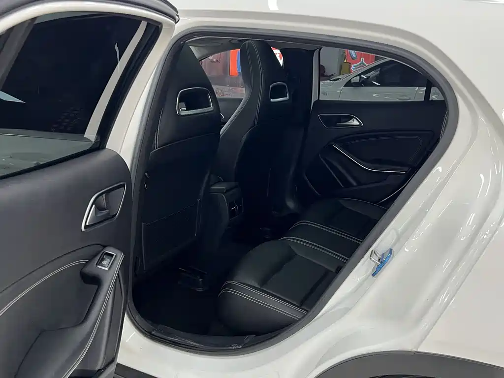 Mercedes-Benz GLA 2018 — фото 6