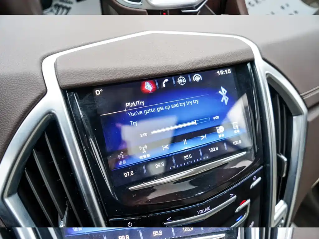 Cadillac SRX 2015 — фото 22
