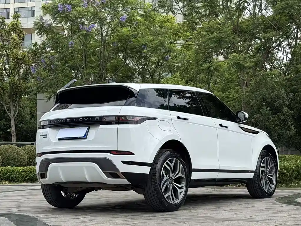 Land Rover Evoque 2021 — фото 9