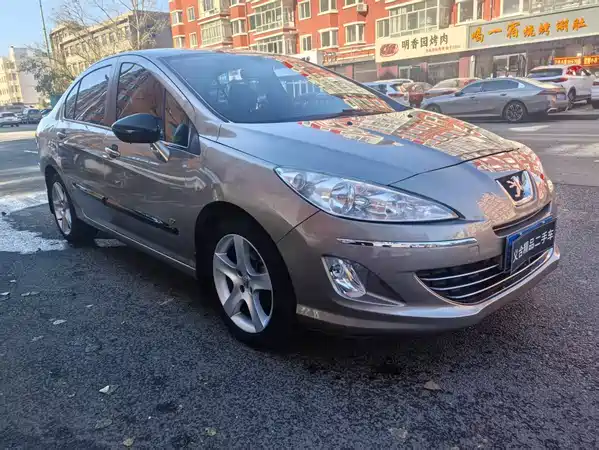 Peugeot 408 2011
