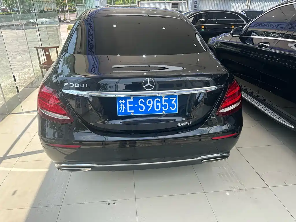 Mercedes-Benz E-Class 2020 — фото 13