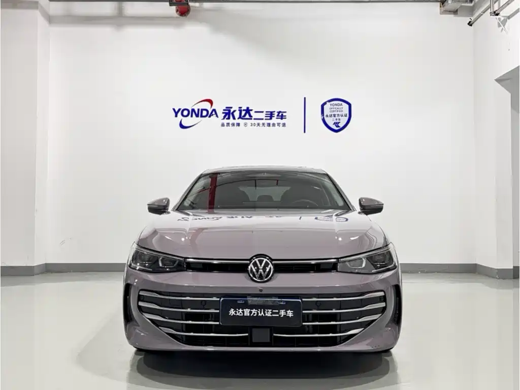 Volkswagen Passat 2024